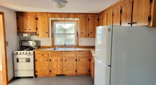 171 Edgewater W # 1