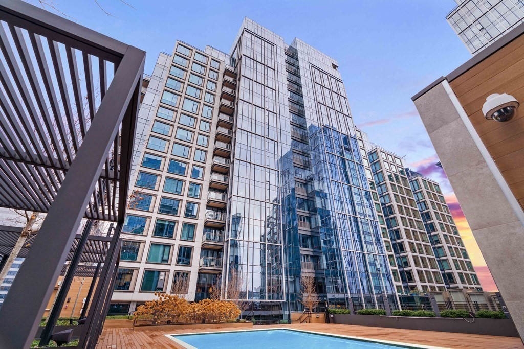 133 Seaport Blvd. # 1715