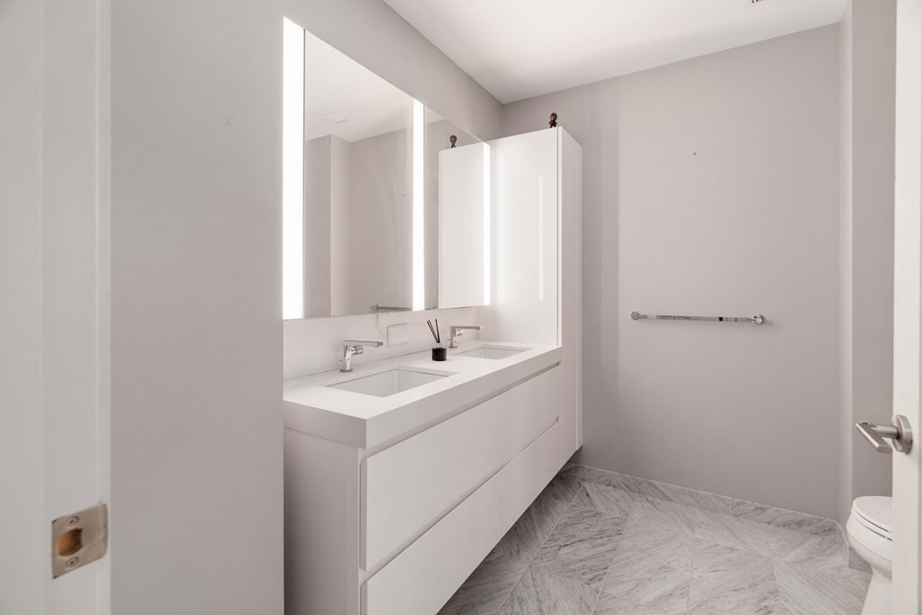 133 Seaport Blvd. # 1715