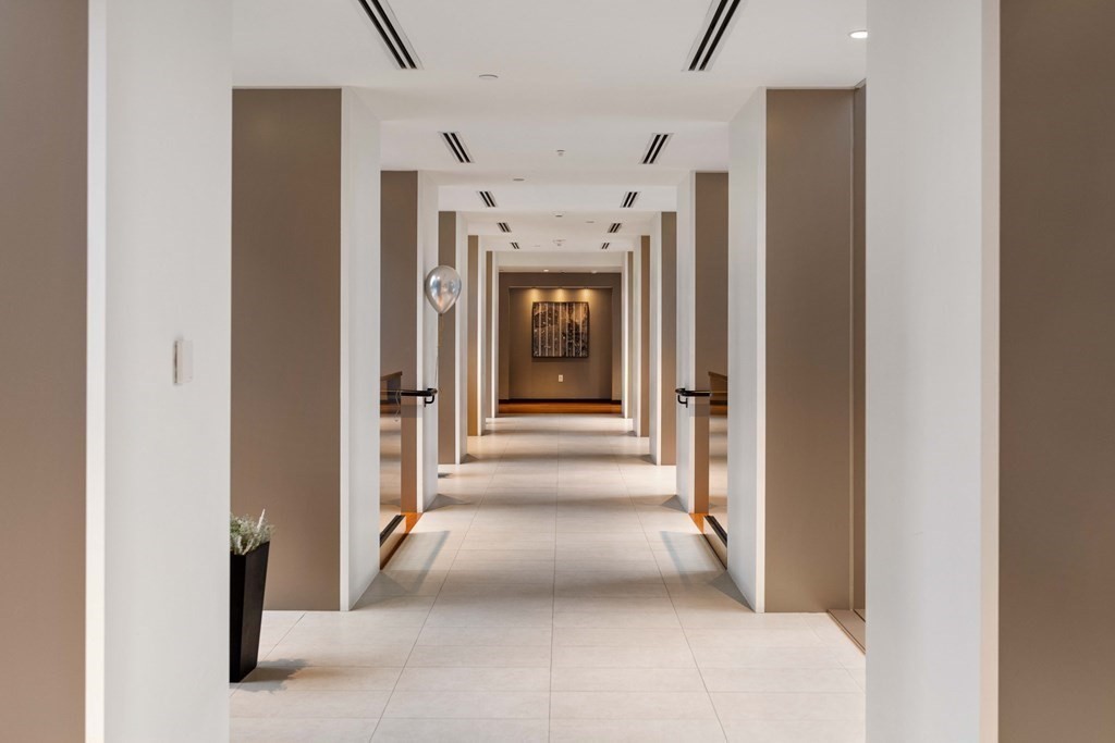 133 Seaport Blvd. # 1715