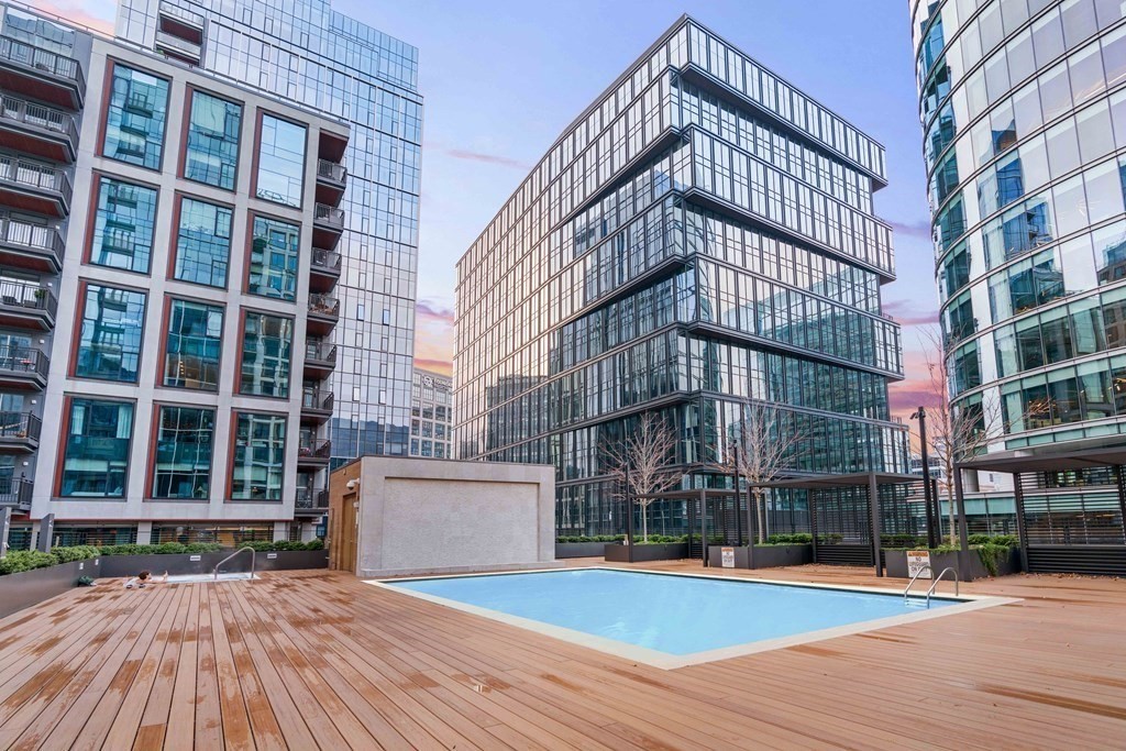 133 Seaport Blvd. # 1715