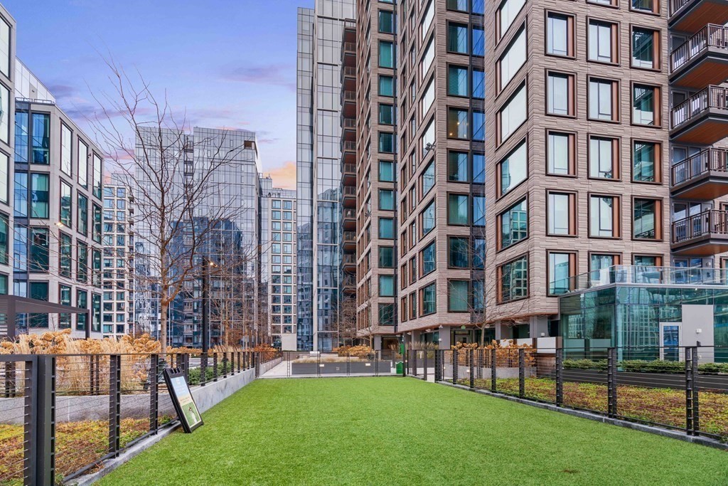 133 Seaport Blvd. # 1715