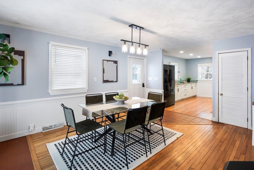 9 Fuller Rd