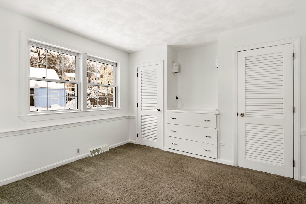 9 Fuller Rd