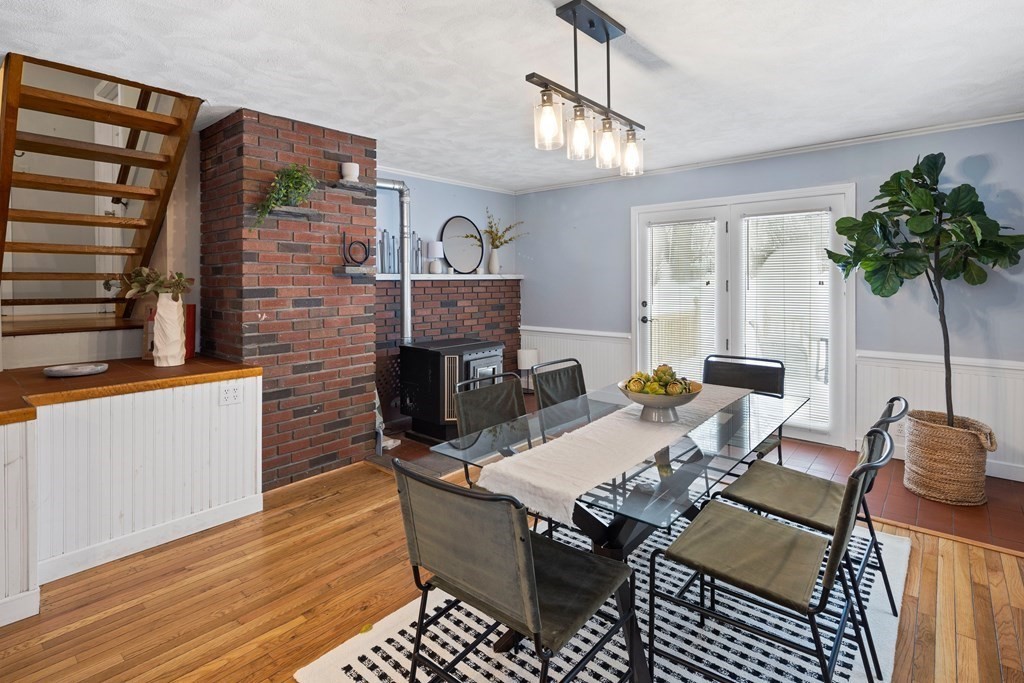 9 Fuller Rd