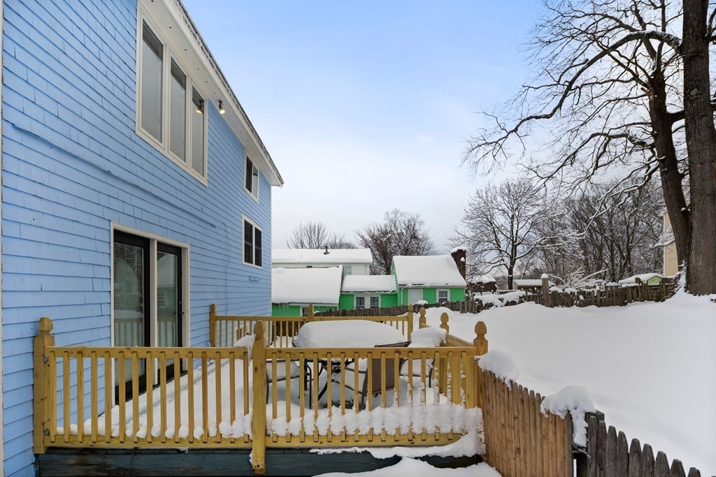 9 Fuller Rd