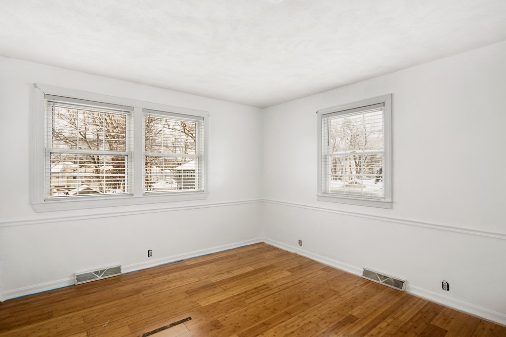 9 Fuller Rd