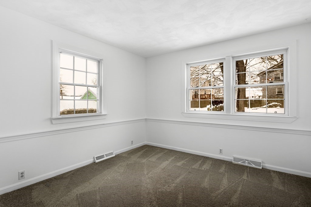 9 Fuller Rd