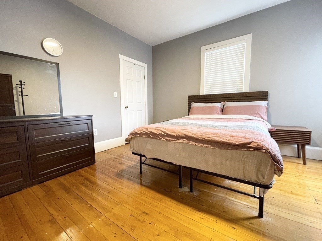 367 Cardinal Medeiros Ave # 2