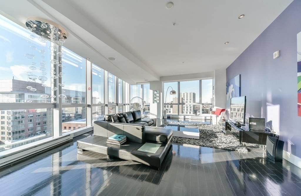 110 Stuart Street # 16B