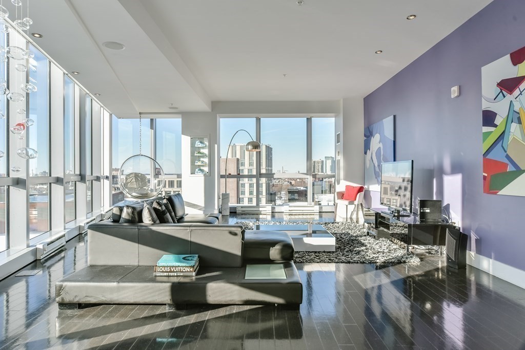110 Stuart Street # 16B