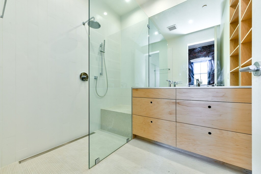 70-72 Northampton Street # 101