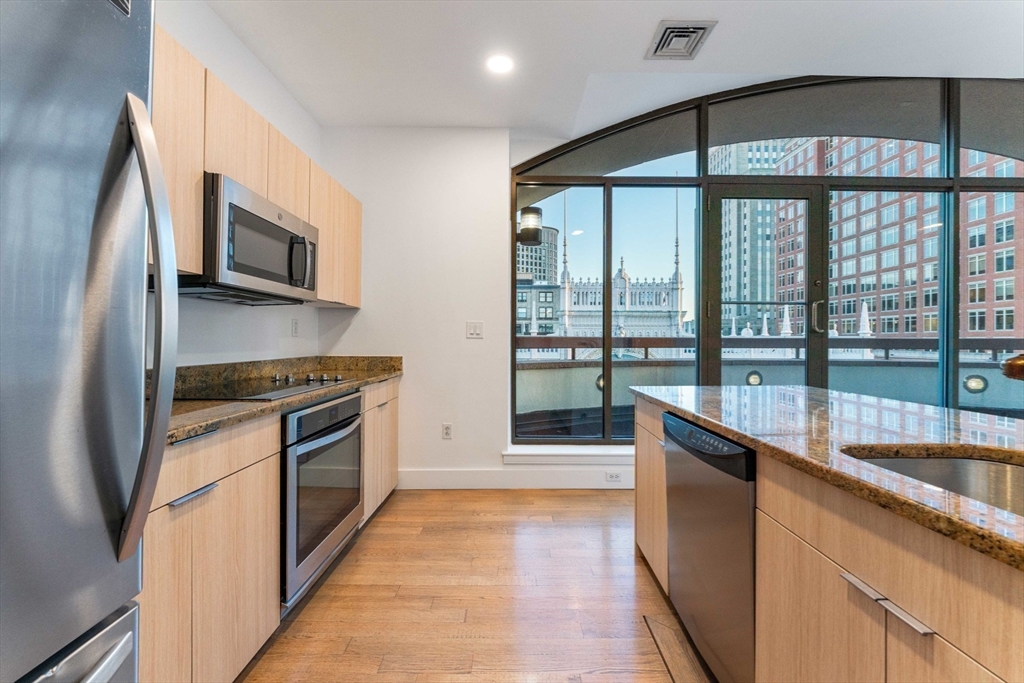 425 Boylston Street # 801