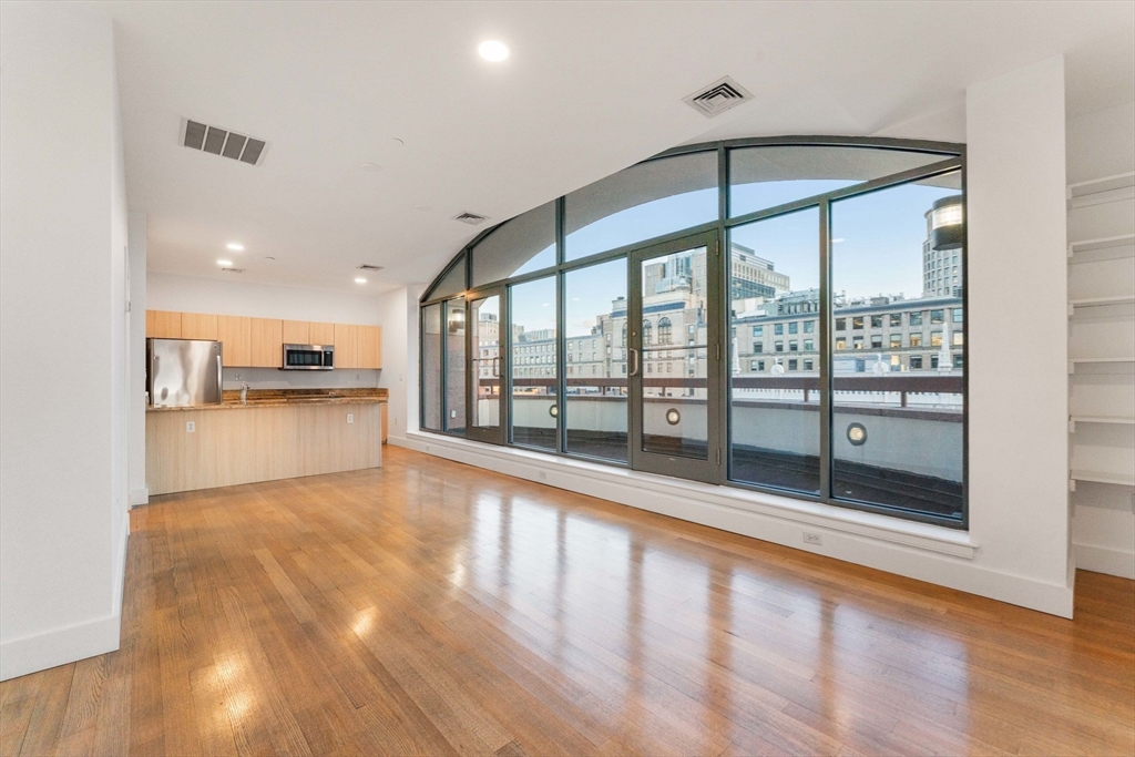 425 Boylston Street # 801