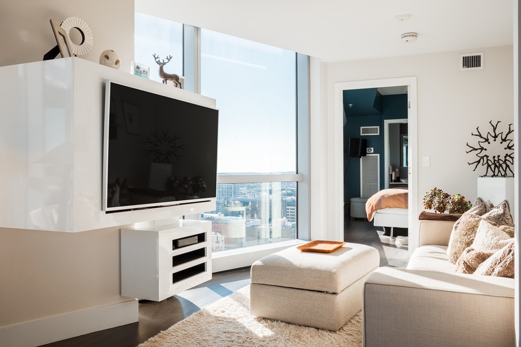 110 Stuart Street # 26G