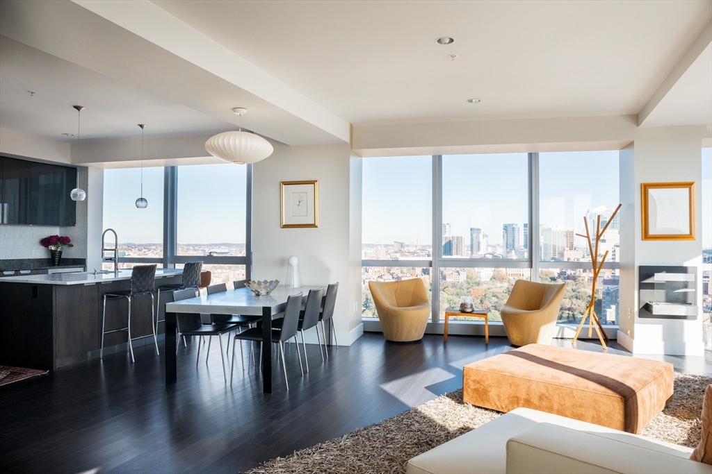 110 Stuart Street # 26G