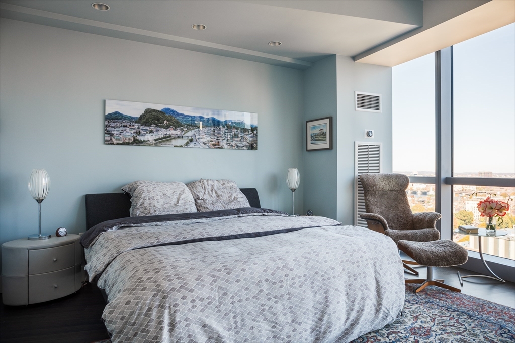 110 Stuart Street # 26G