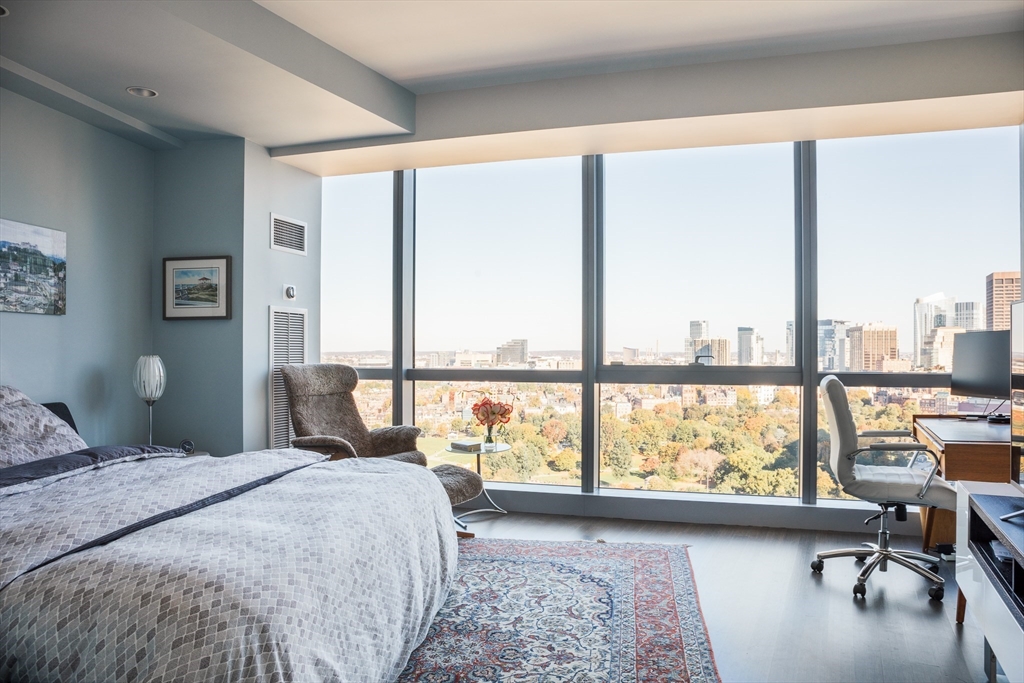 110 Stuart Street # 26G