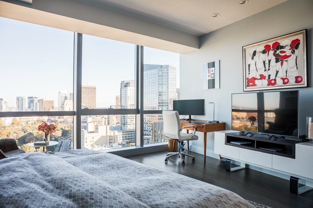 110 Stuart Street # 26G