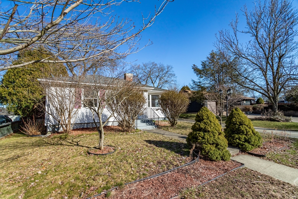 319 Lake Avenue