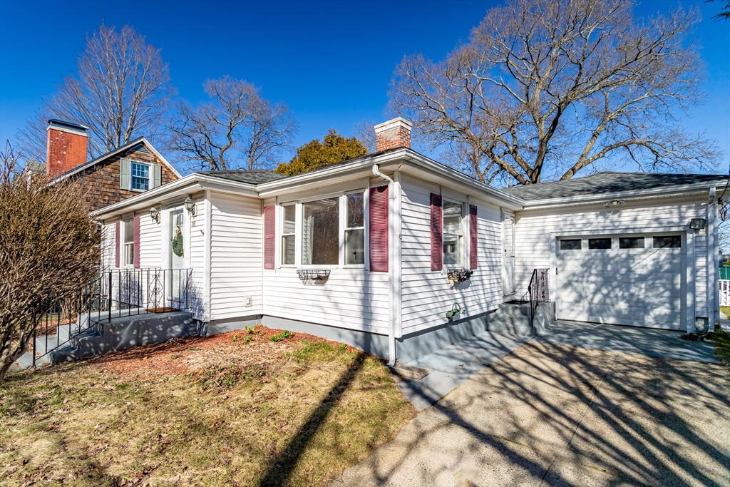 319 Lake Avenue