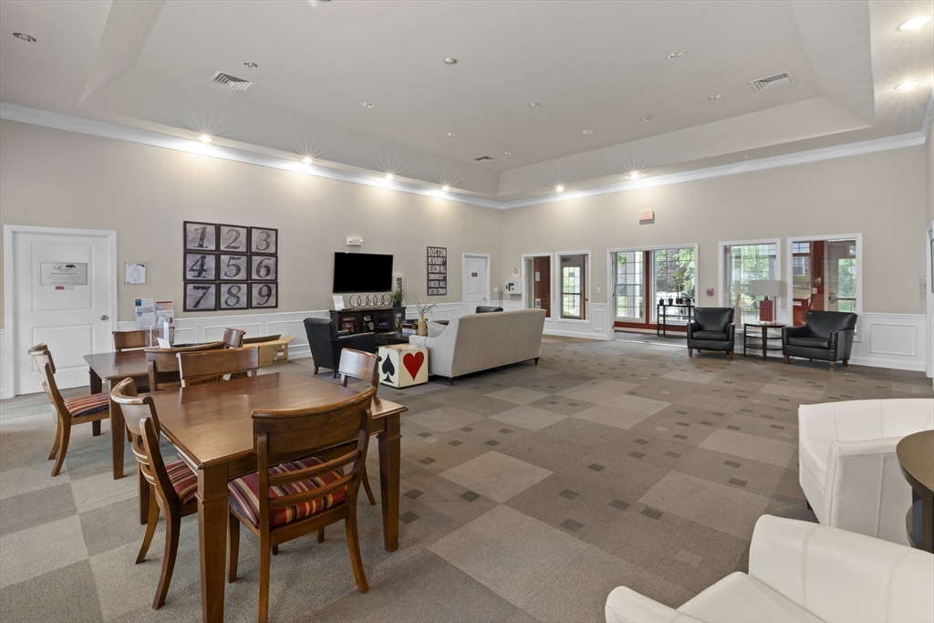62 Abigail Way # 4002