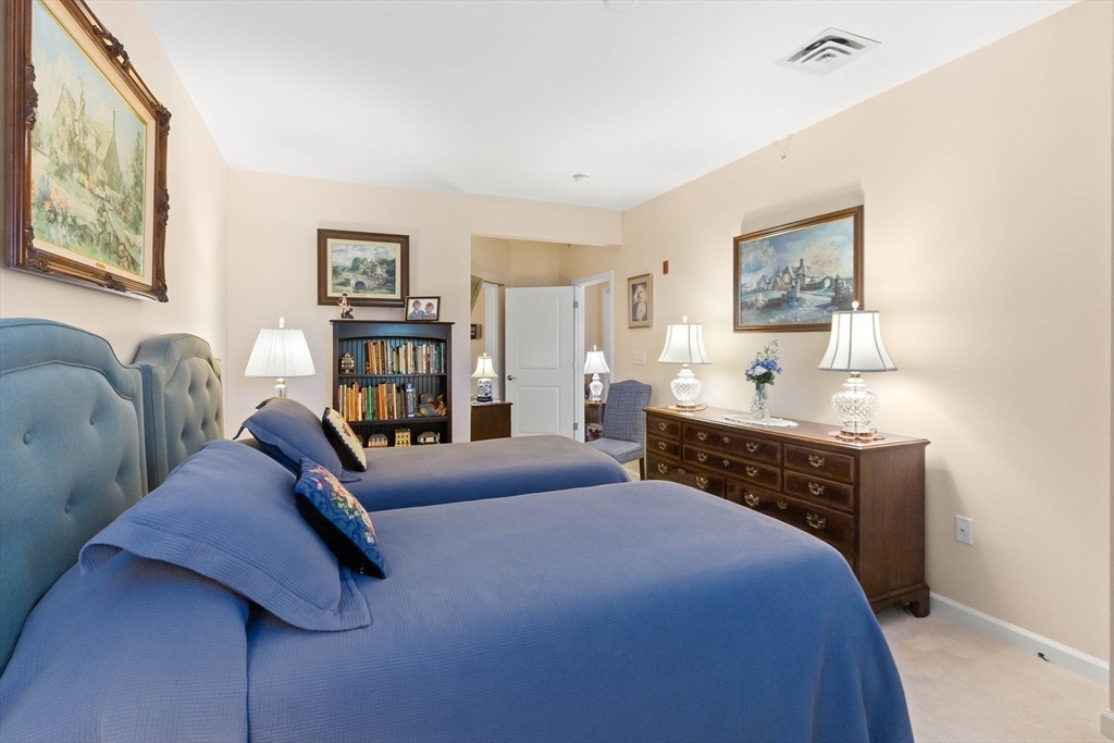 62 Abigail Way # 4002