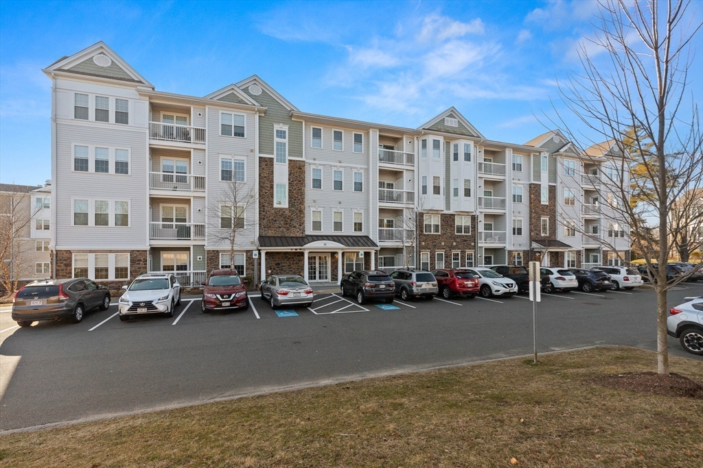 62 Abigail Way # 4002