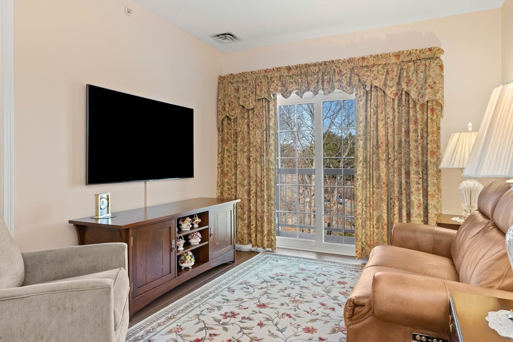 62 Abigail Way # 4002