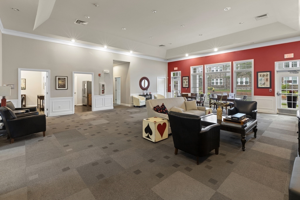 62 Abigail Way # 4002