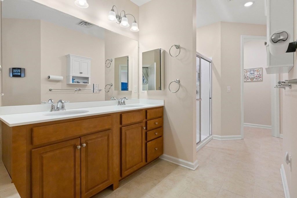 62 Abigail Way # 4002