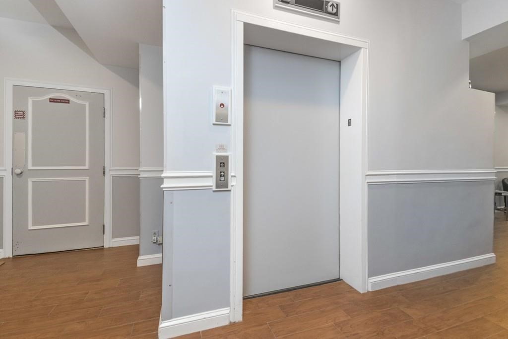 19 Wiget Street # 302
