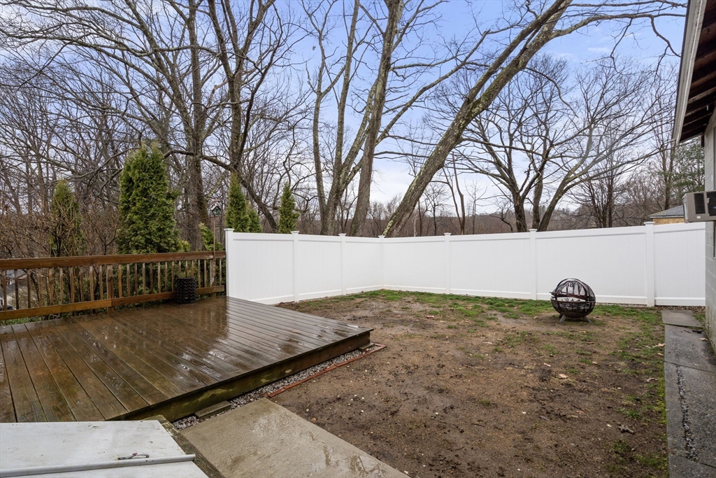 2 Keefe Ct