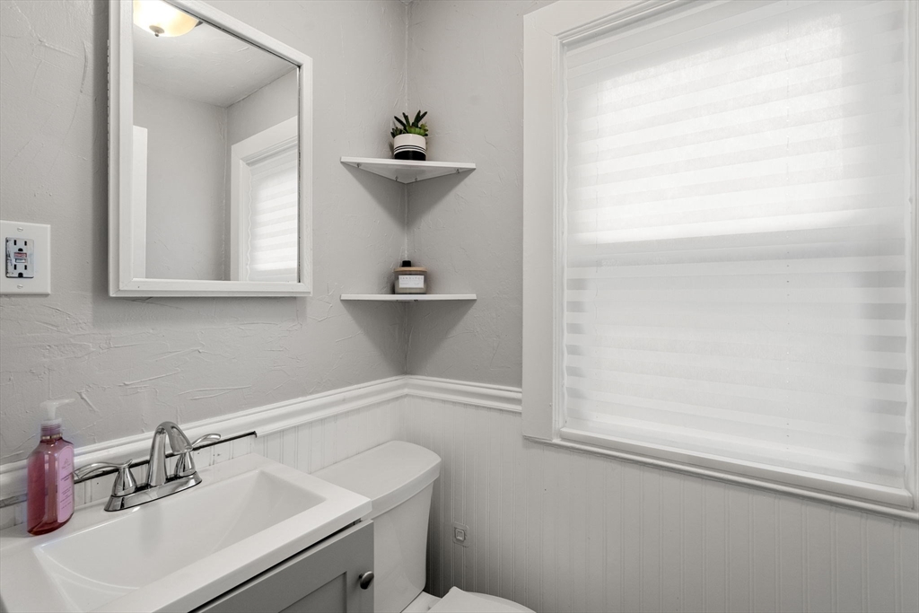 2 Keefe Ct