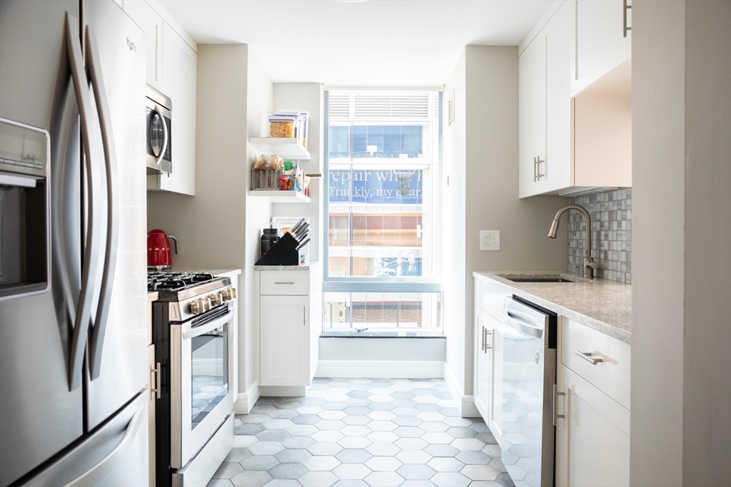 3 Avery Street # 604