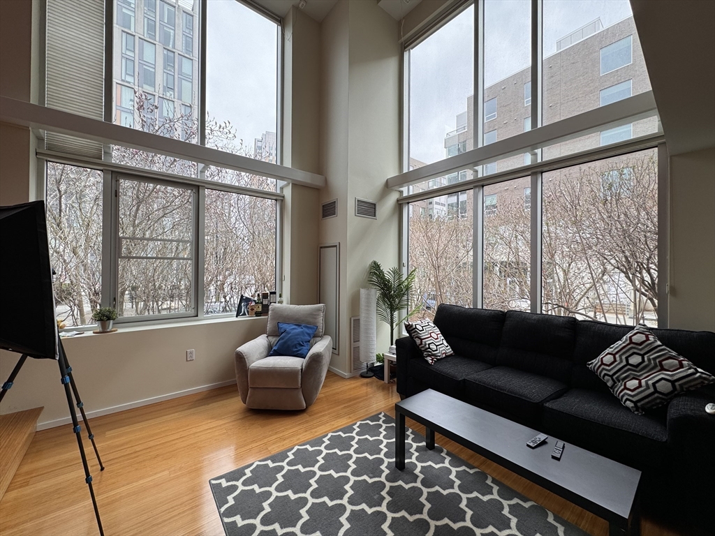 1 Earhart Street # 103