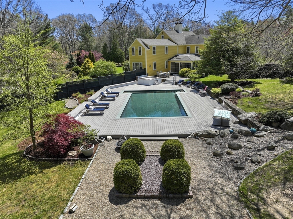 21 Prior Farm Rd