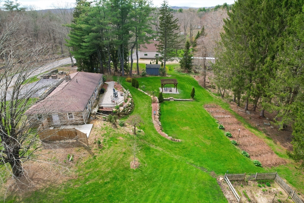4 School House Crossroad
