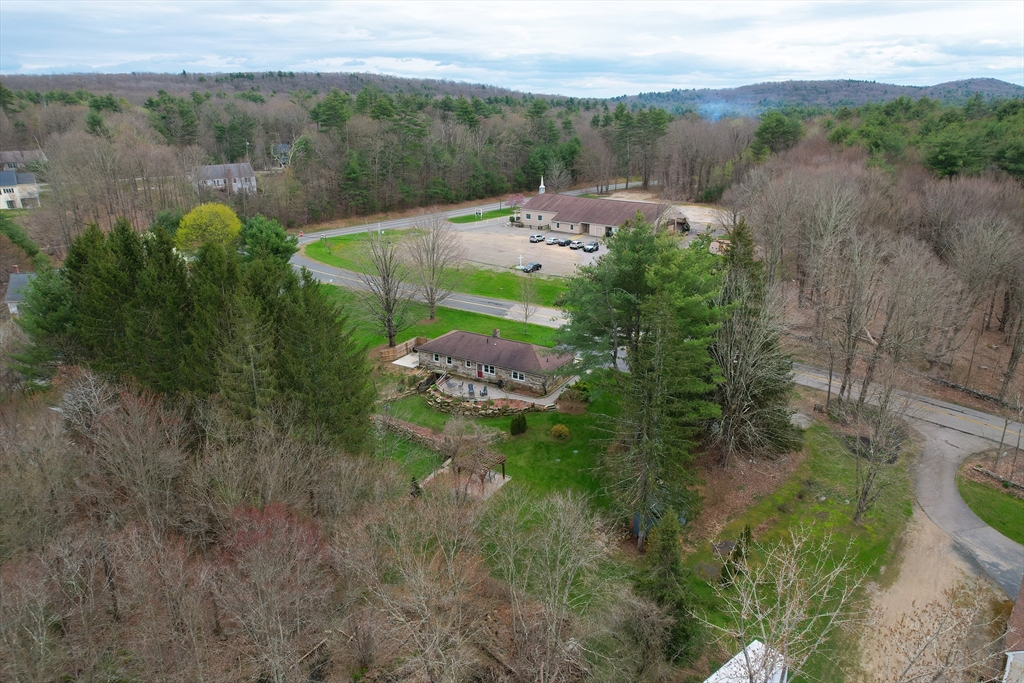 4 School House Crossroad