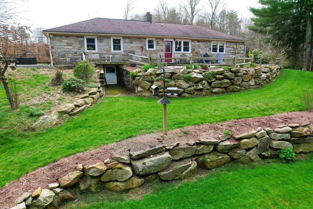 4 School House Crossroad