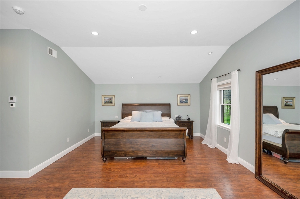 54 Pleasant Valley Rd