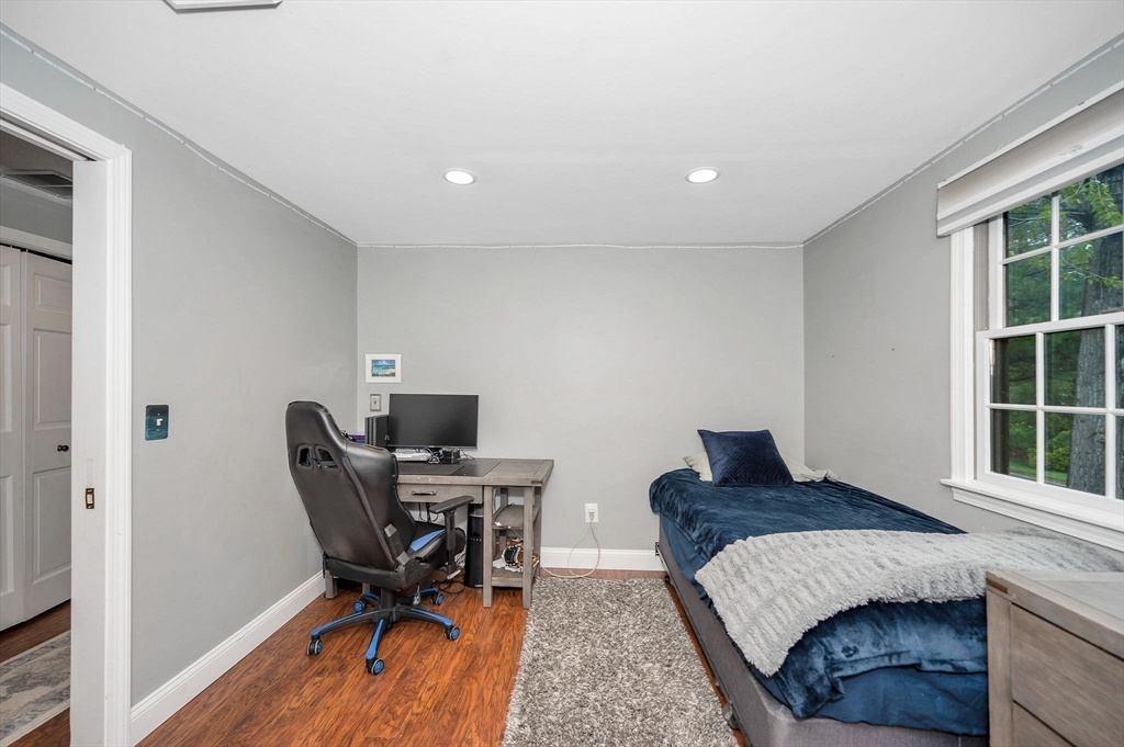 54 Pleasant Valley Rd