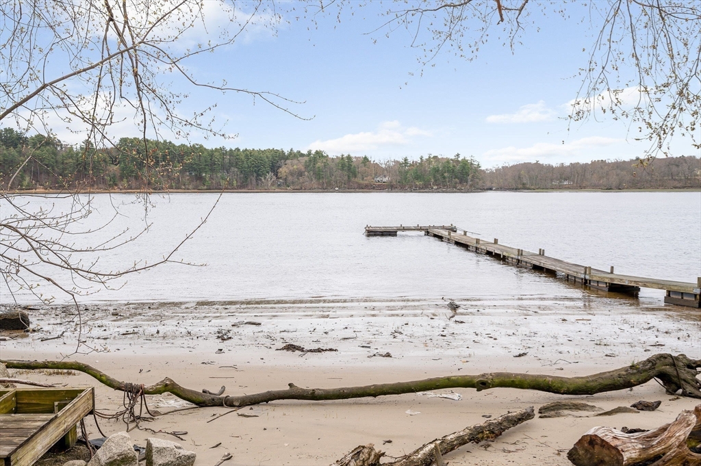 54 Pleasant Valley Rd