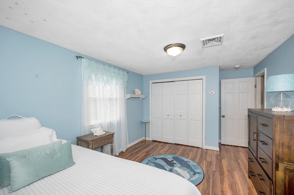 54 Pleasant Valley Rd