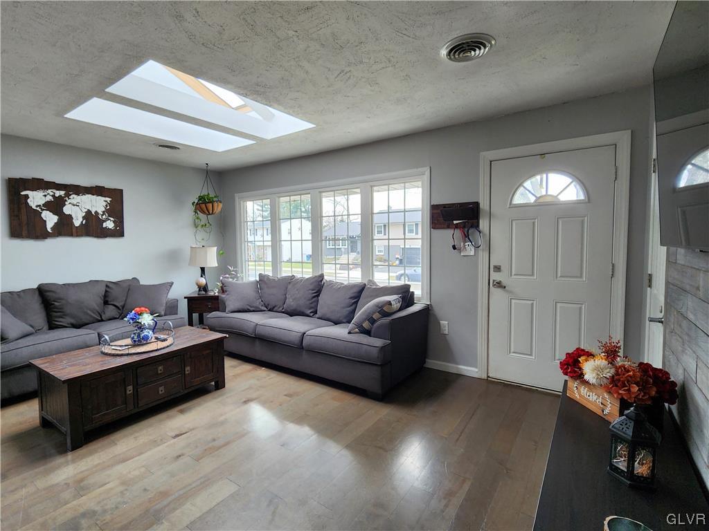 1474 Locksley Drive