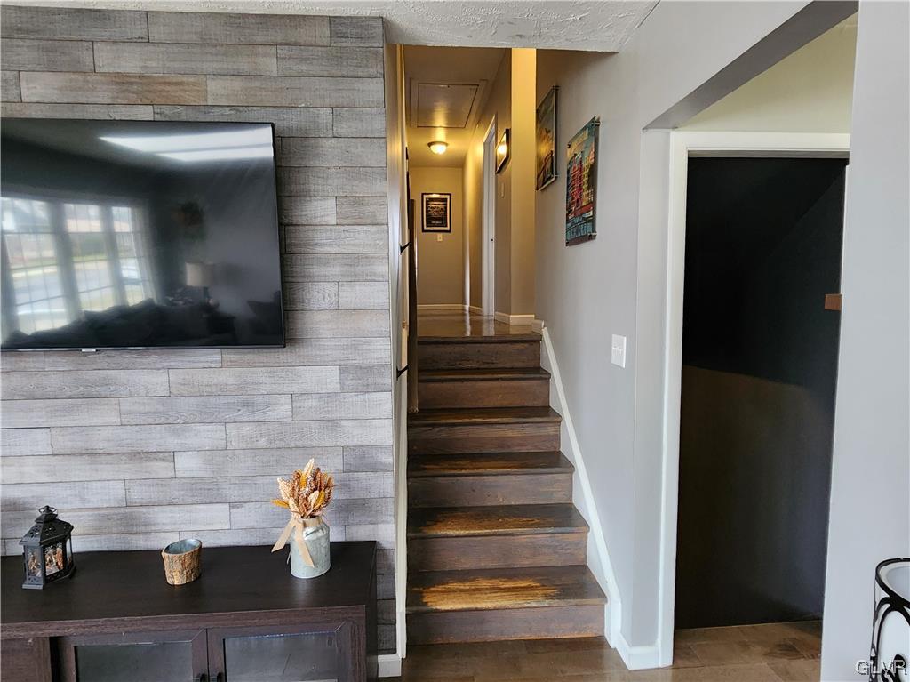 1474 Locksley Drive
