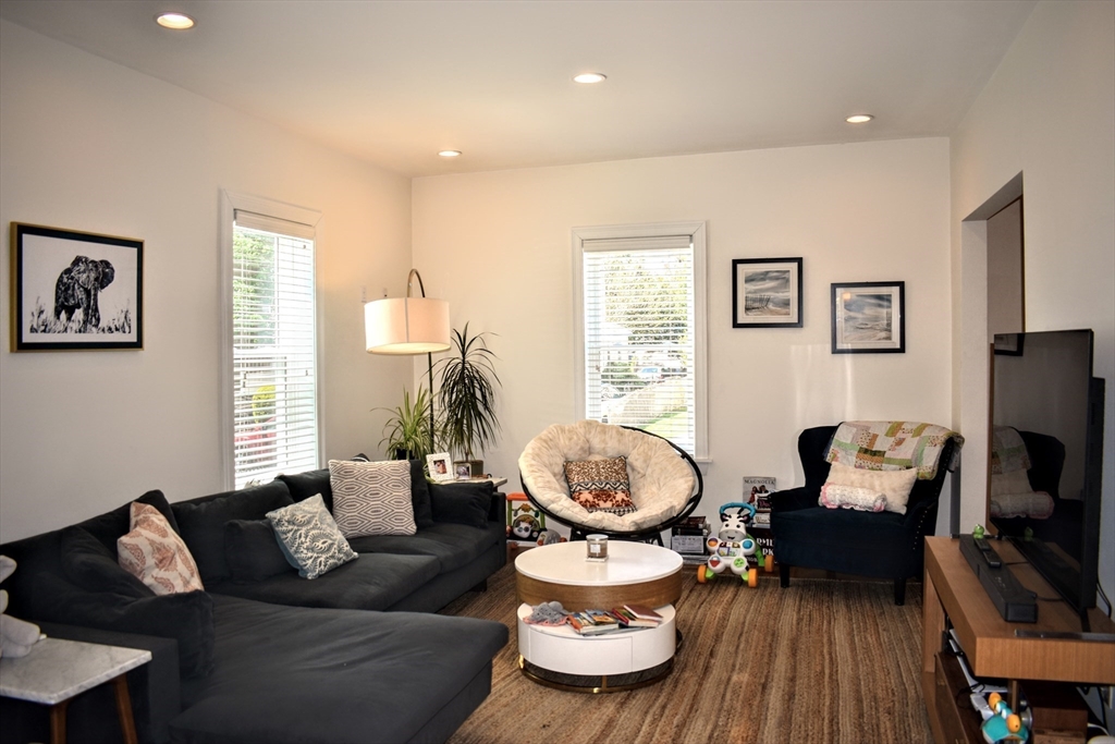 79 Francis St # 1