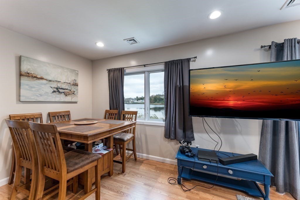 109 Pilot Dr
