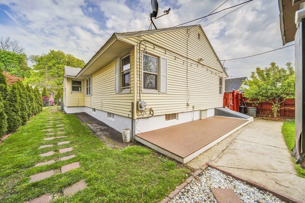 95 Puritan Ave