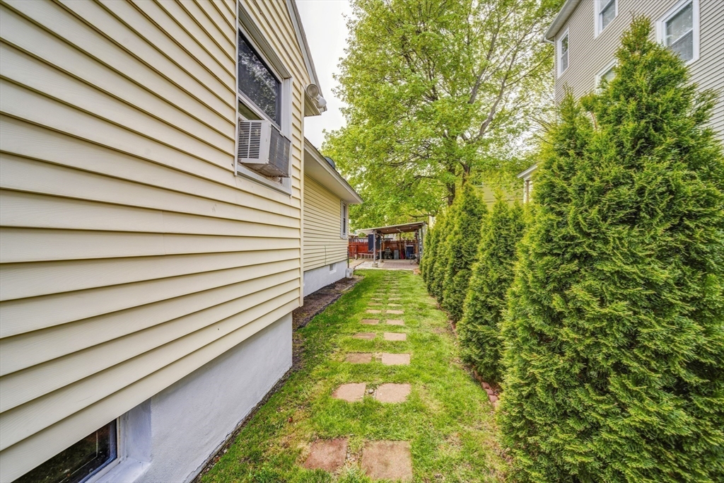 95 Puritan Ave
